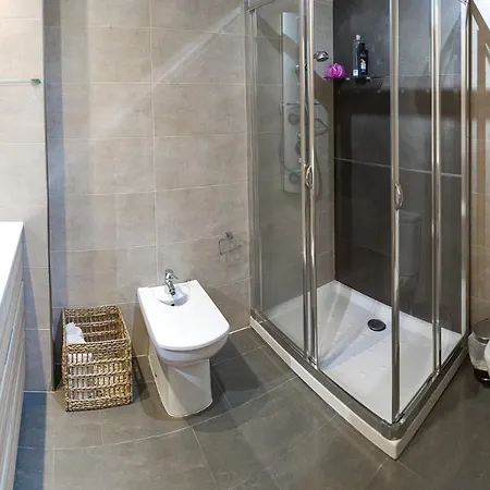 Sakura Homes Torre De Hércules 4 Plazas A Coruña