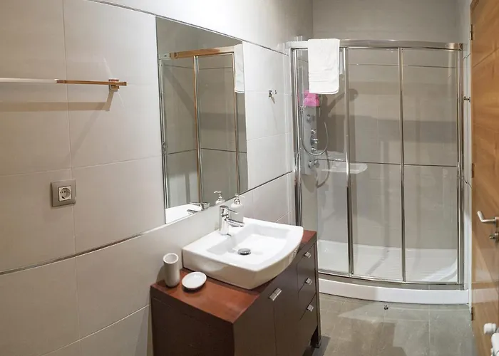 Sakura Homes Torre De Hercules 4 Plazas 公寓 *